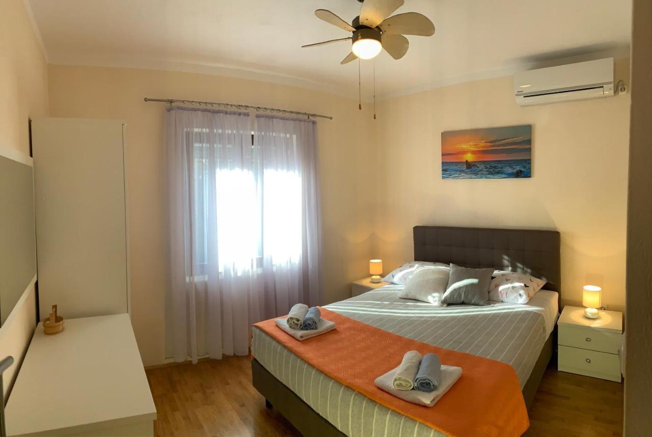 פרקו Duplex Apartment With Private Swimming Pool מראה חיצוני תמונה