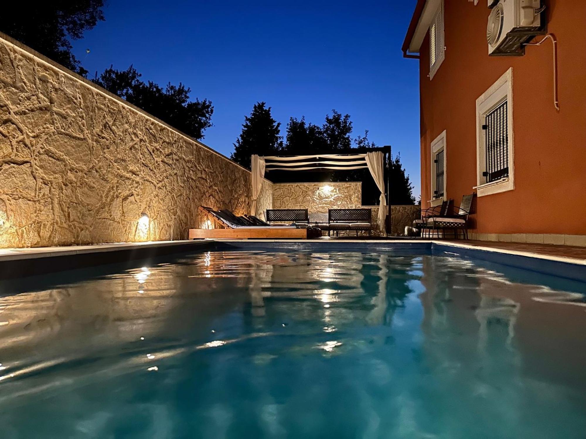 פרקו Duplex Apartment With Private Swimming Pool מראה חיצוני תמונה