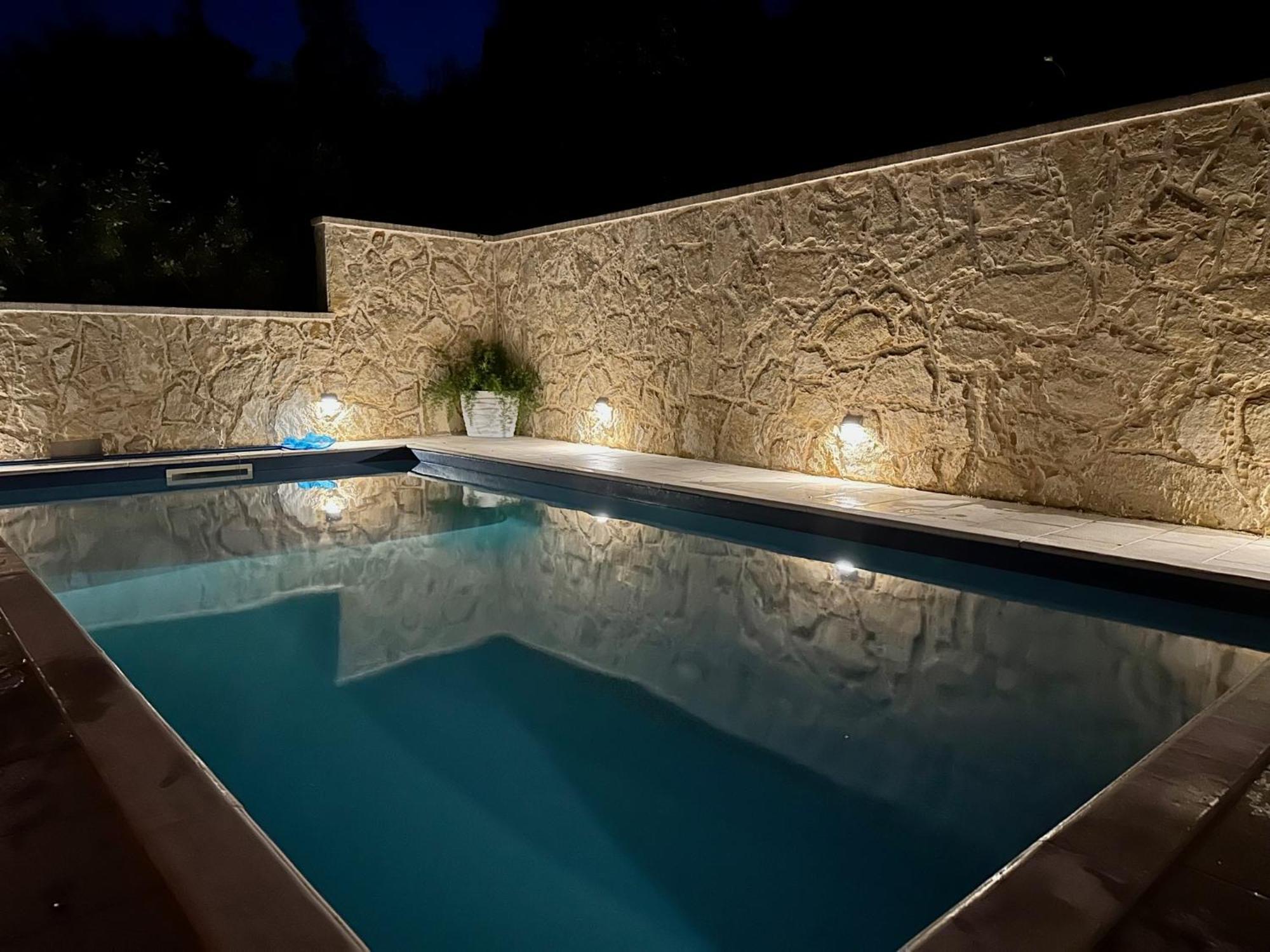 פרקו Duplex Apartment With Private Swimming Pool מראה חיצוני תמונה